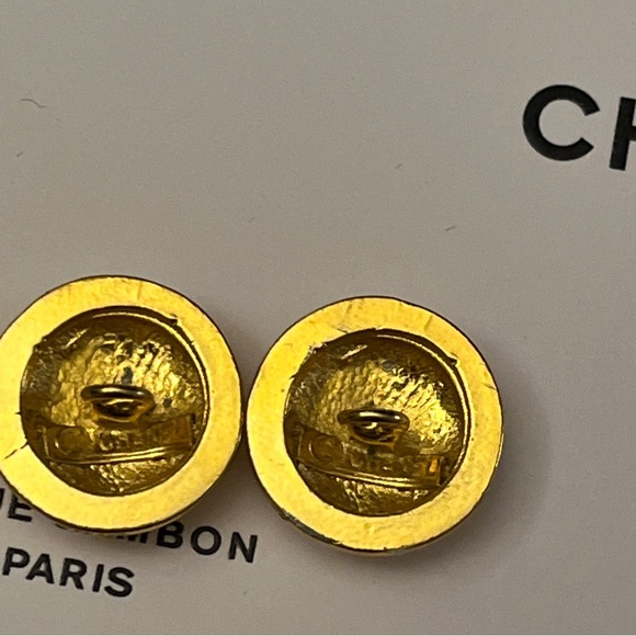 AUTHENTIC!! Lot Of 2 Chanel Vintage CC Buttons Gold Plated 1990 R3 - Picture 5 of 9
